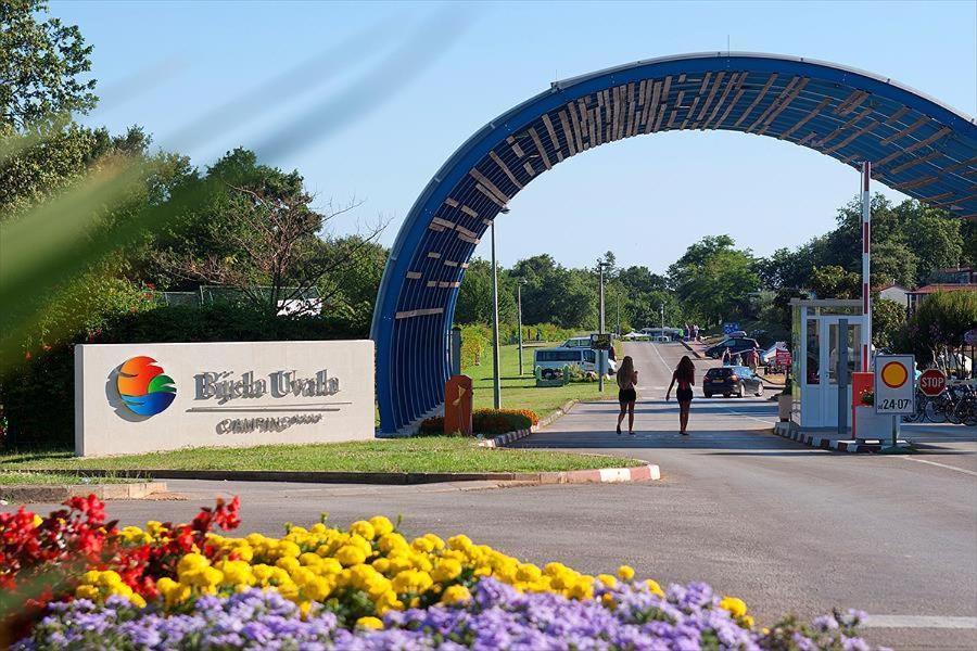 Boric Mobile Homes In Bijela Uvala And Zelena Laguna Пореч Екстериор снимка
