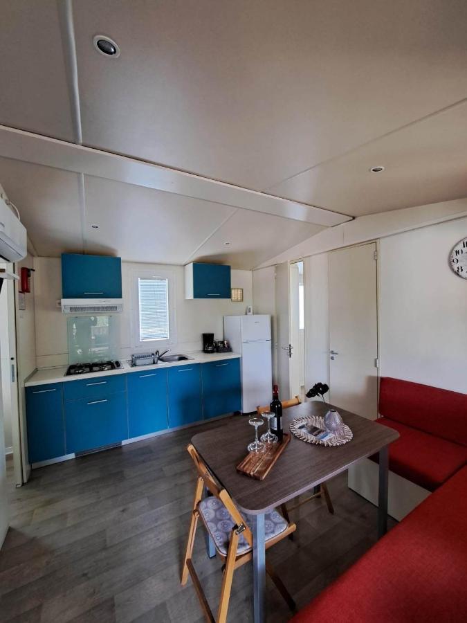 Boric Mobile Homes In Bijela Uvala And Zelena Laguna Пореч Екстериор снимка