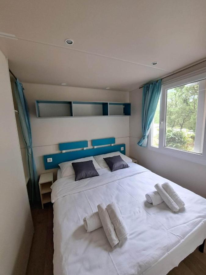Boric Mobile Homes In Bijela Uvala And Zelena Laguna Пореч Екстериор снимка