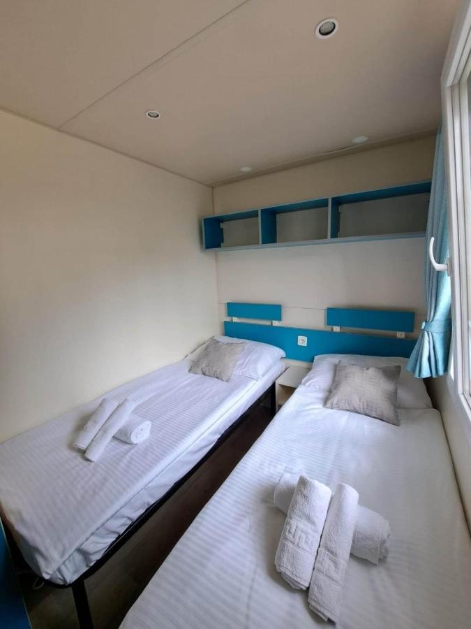 Boric Mobile Homes In Bijela Uvala And Zelena Laguna Пореч Екстериор снимка